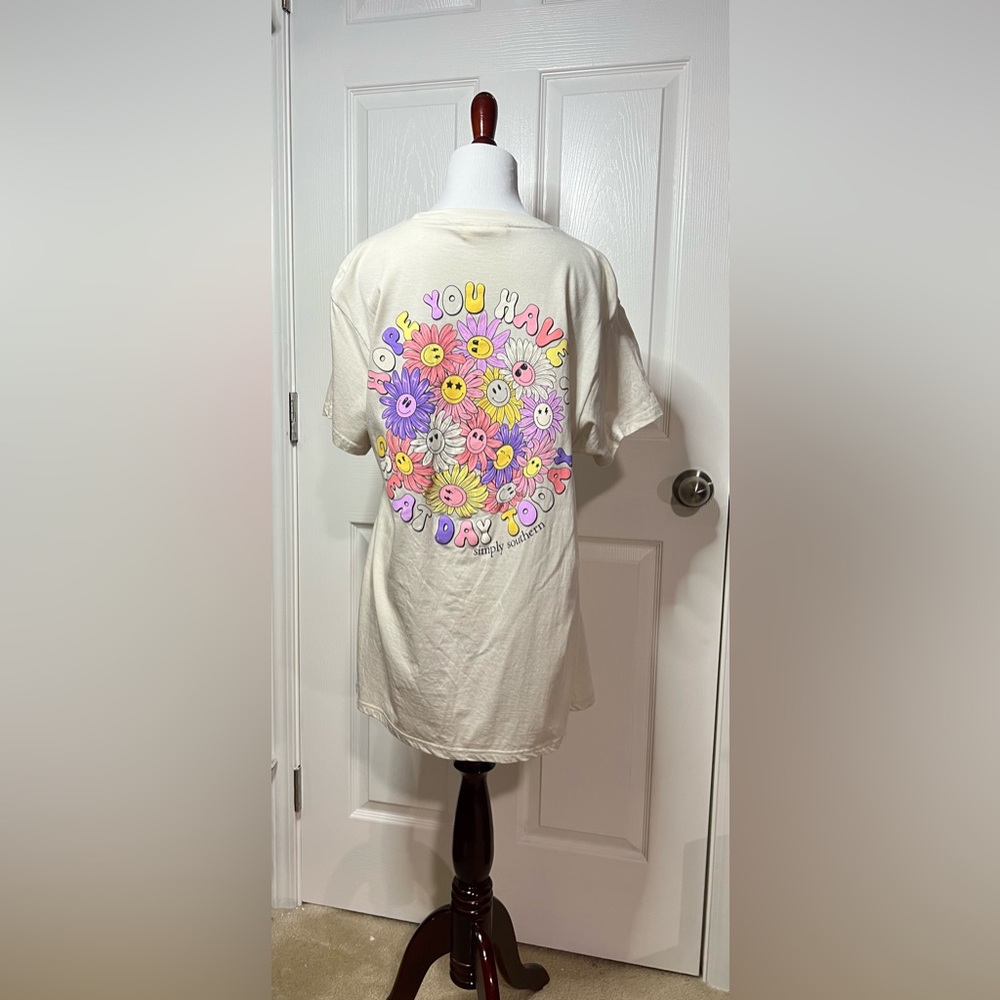 Simply Southern Womens Size M Hope You Have a Great Day Today Tee